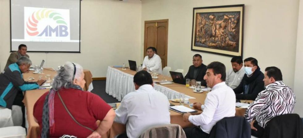 La AMB pide reunión con Arce para tratar agenda económica
