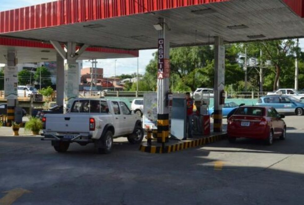 Ponen en duda la calidad del diésel distribuido por YPFB