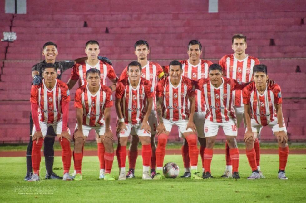 Municipal y San Antonio empatan en un polémico partido