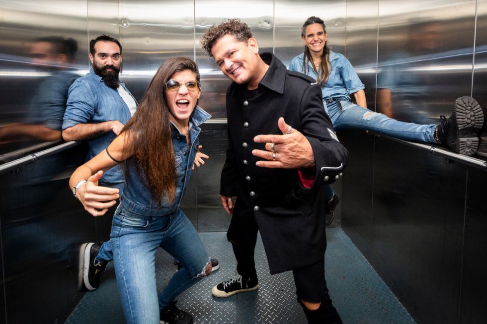 Eruca Sativa y Carlos Vives: “No Me Dejan Salir”