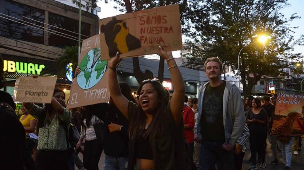  Ciudadanos y activistas entregan pliego petitorio nacional por la "Defensa de Bosques y Aguas"