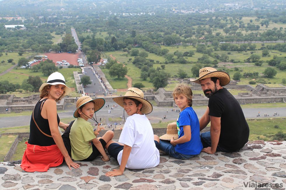 Aprender emociones  jugando: un buen plan  de verano con niños