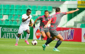 Real Santa Cruz cede un empate ante la “U” de Vinto