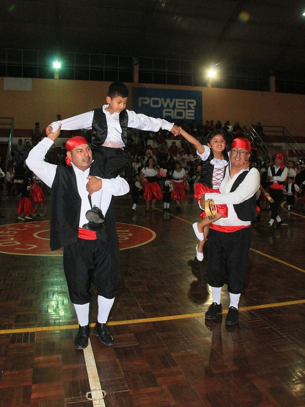 Una danza de piratas. 