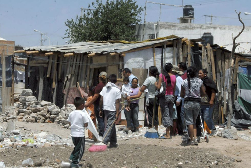 CEPAL ve menos pobres en América Latina, en Bolivia esperan el Censo