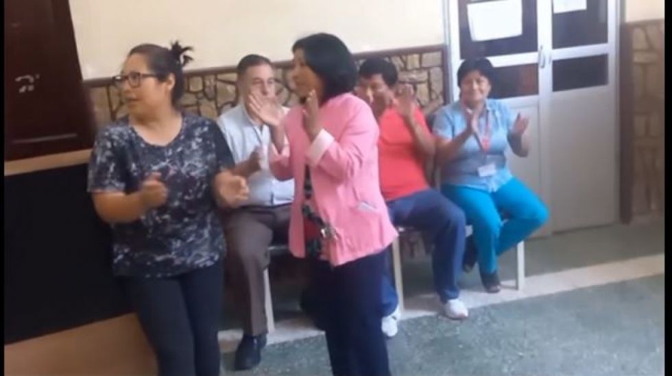 Trabajadores del Sedes Tarija inician paro de brazos caídos