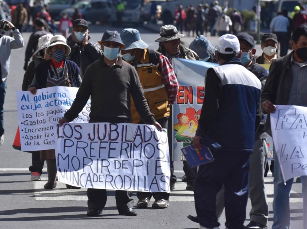 En Tarija crece el rechazo a la jubilación a los 65 años 