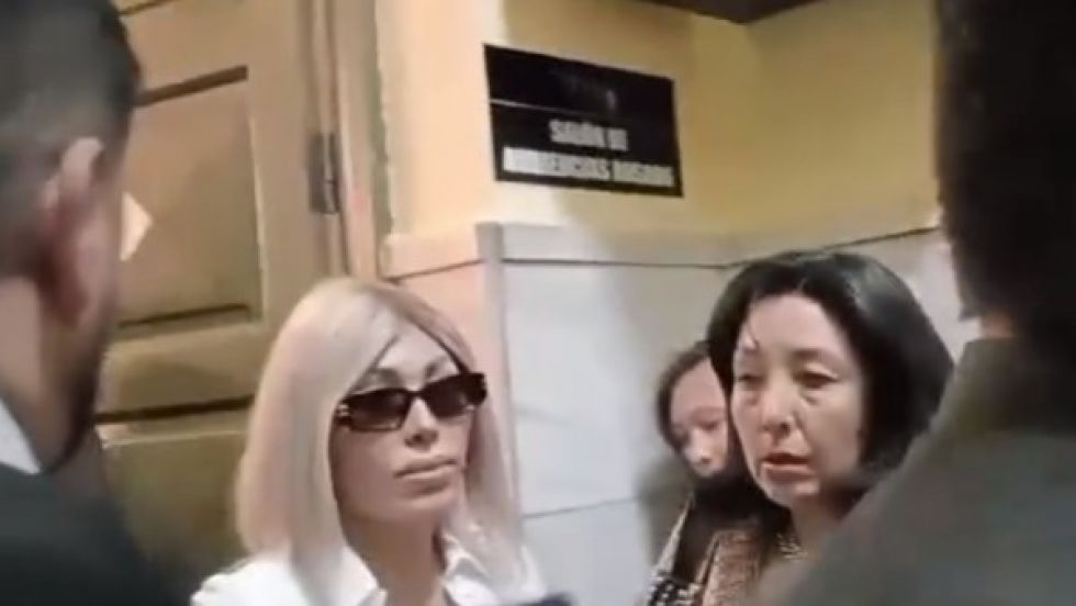 Por cuarta vez suspenden audiencia de Gabriela Zapata por el caso del supuesto hijo de Evo