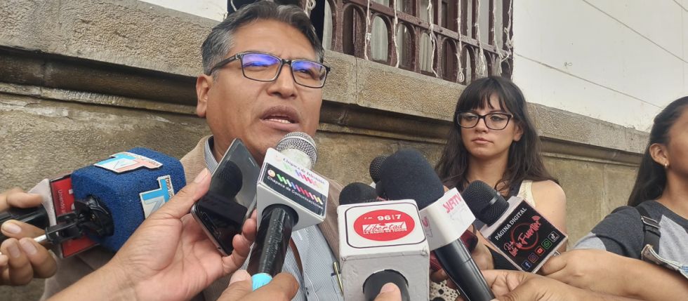 Oscar Camacho es designado como Director del Sedes Tarija