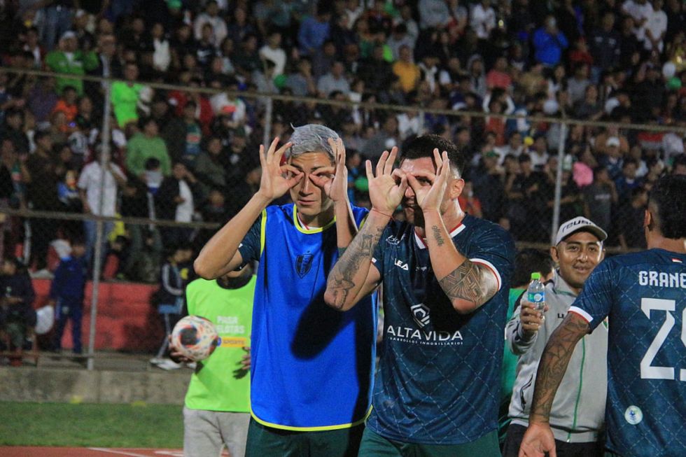 Celebración del triunfo y clasificación a la Copa