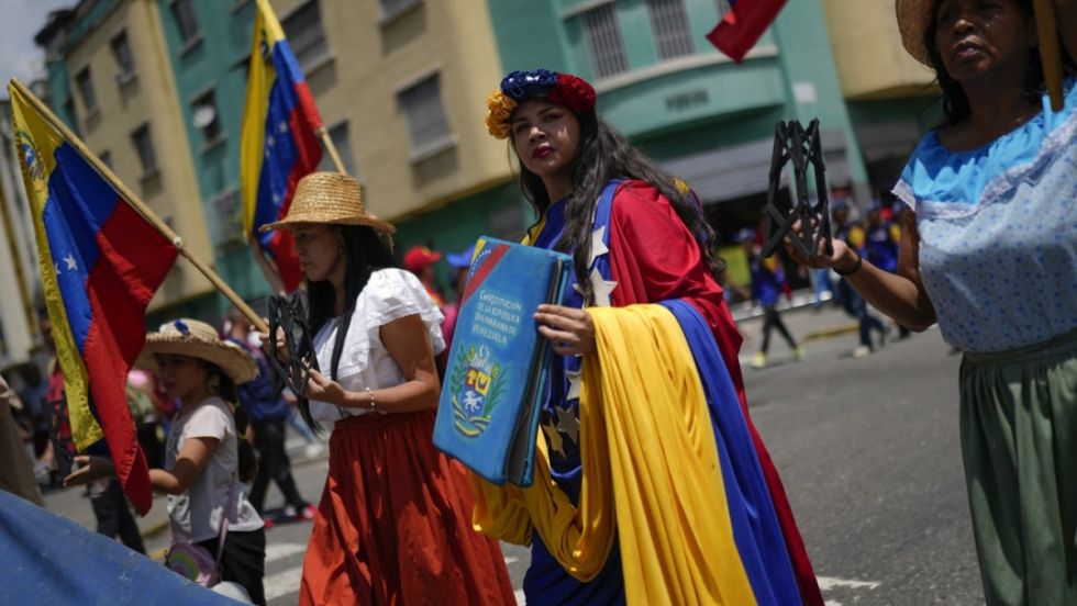 Maduro busca la "defensa" del Esequibo
