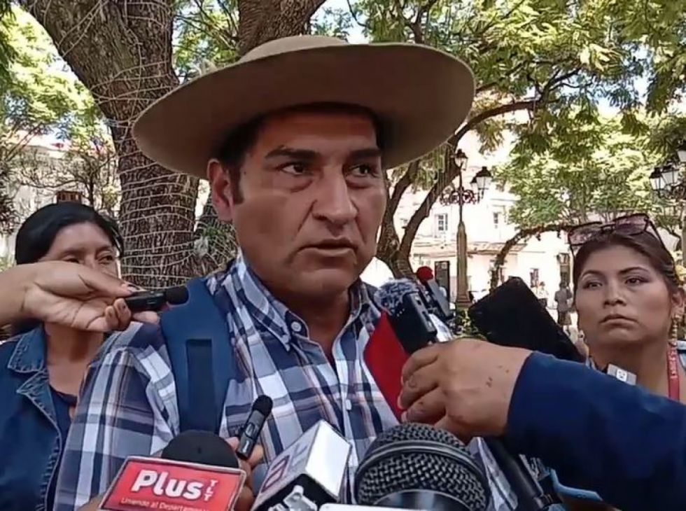 Campesinos de Tarija anuncian bloqueo de carreteras por la "toma" de su sede sindical