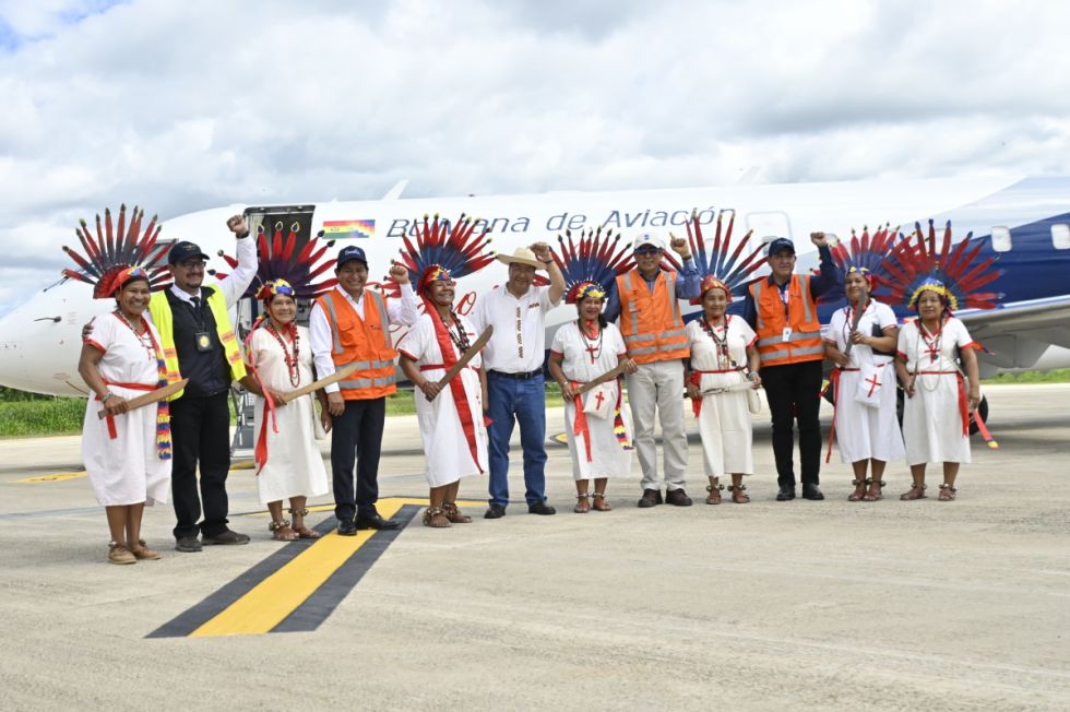 Arce entrega aeropuerto de Rurrenabaque
