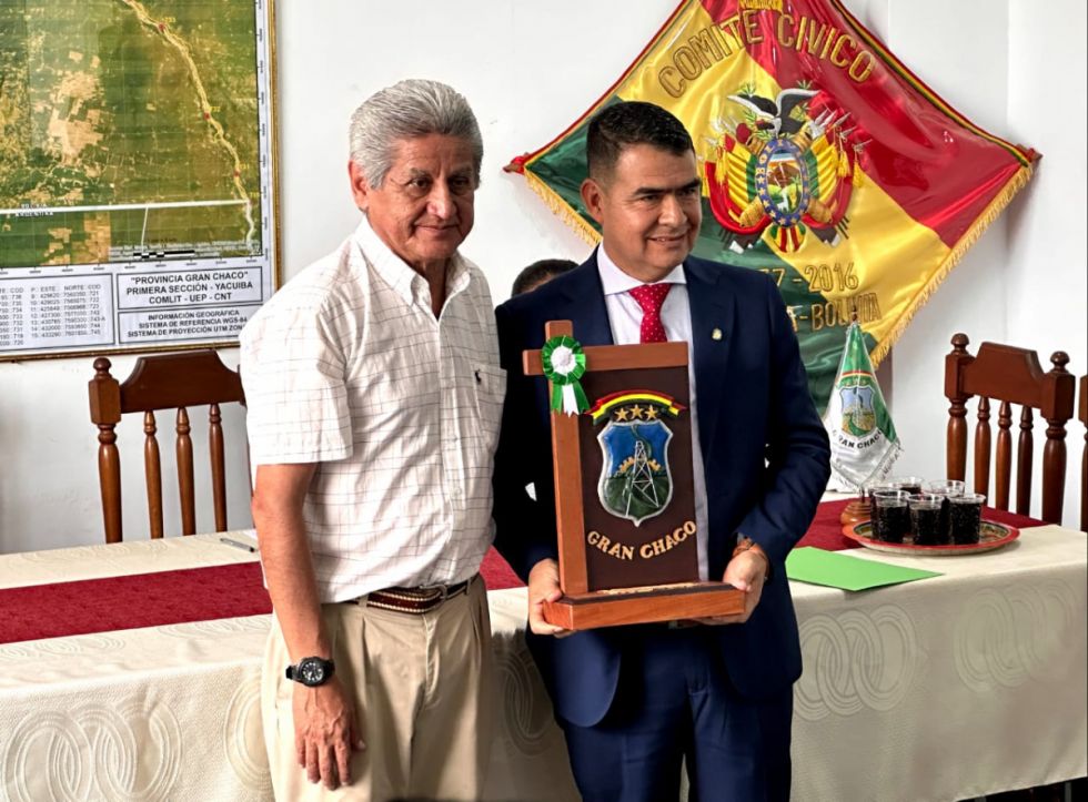 En Yacuiba y Caraparí resaltan la trayectoria del rector de la UCB, José Loaiza
