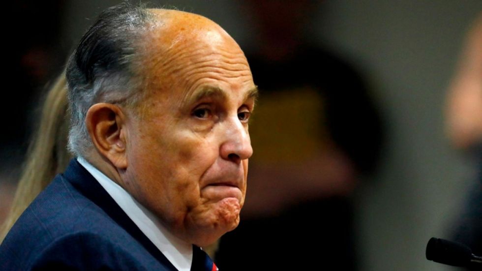Exabogado de Donald Trump se declara en quiebra