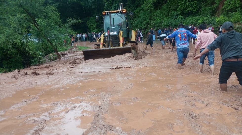 Lluvias dejan intransitable el camino de Tarija a Bermejo (Imágenes) 