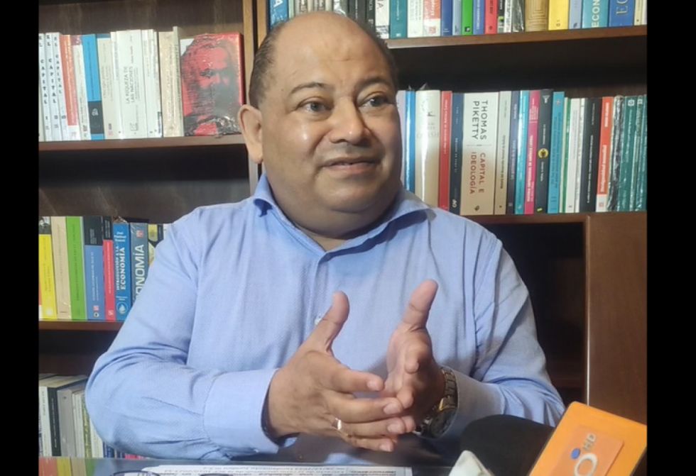 Romero afirma que la sentencia del TCP no tiene eficacia jurídica y que Evo está habilitado 