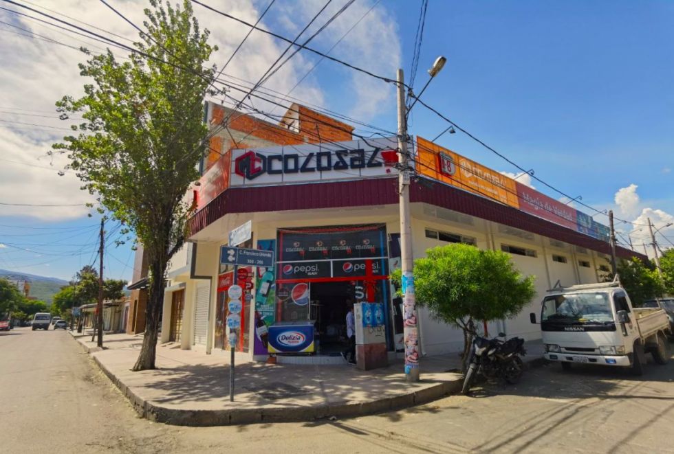Colosal, el supermercado que lo tiene todo