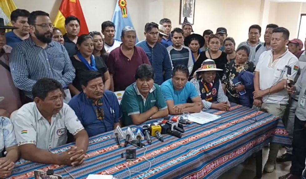 "Evistas" deciden defender la postulación de Evo y convocan ampliado