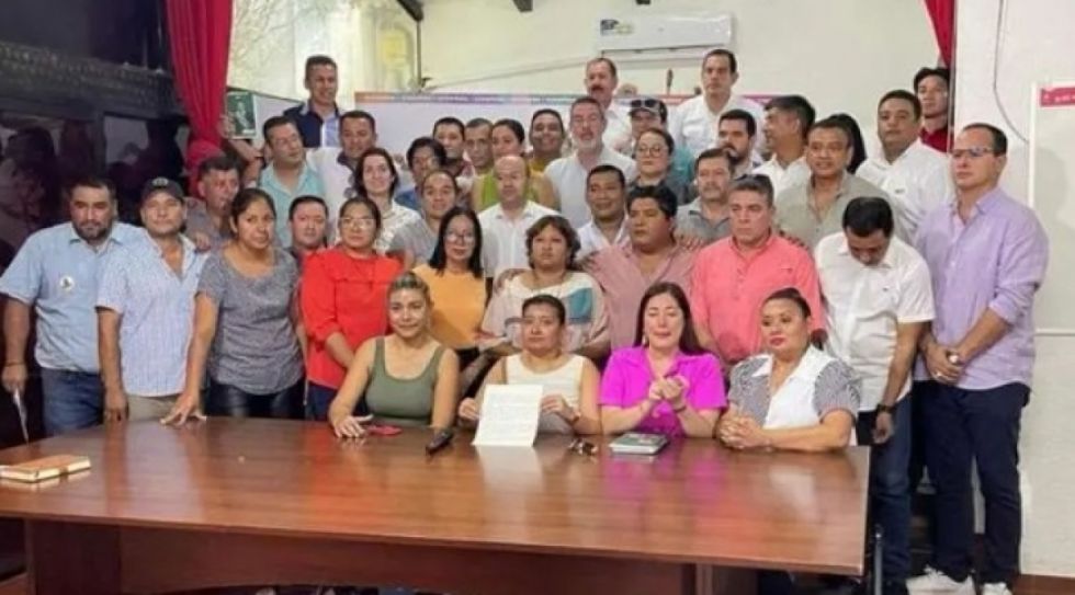 La Asamblea de Santa Cruz y Creemos respaldan a Camacho y señalan que “que Dios vomite a los traidores”