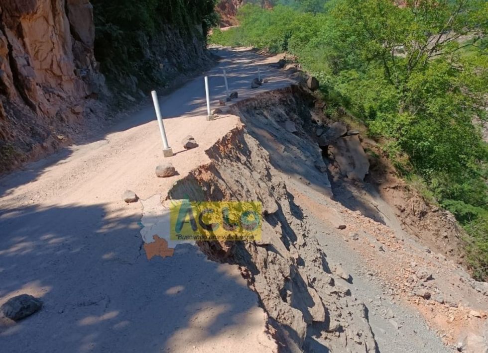 Reportan caída de plataforma en la zona de El Angosto 