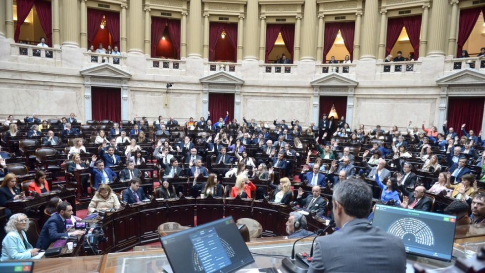 La 'ley ómnibus' entra en debate en Argentina