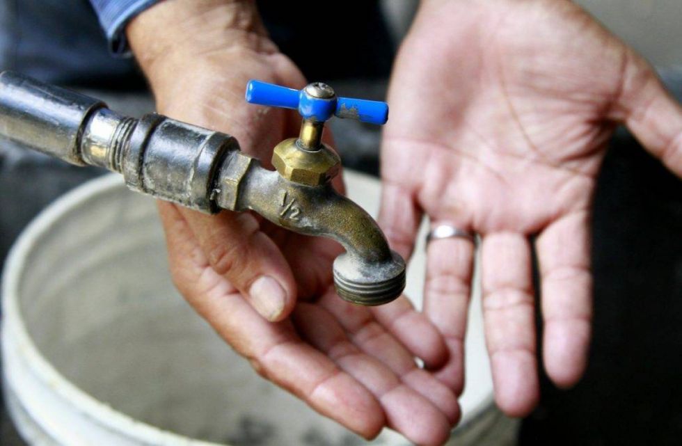 Familias de San Jacinto llevan nueve días sin agua potable 