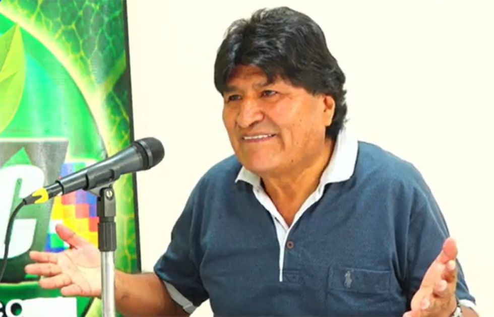 Evo pide a Del Castillo a levantar su secreto bancario y llama adenista a Gustavo Torrico
