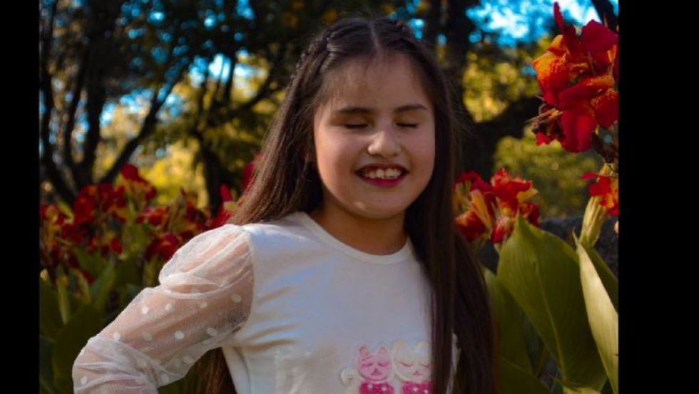 Una Luz para Antonella: Campaña solidaria para recuperar su visión