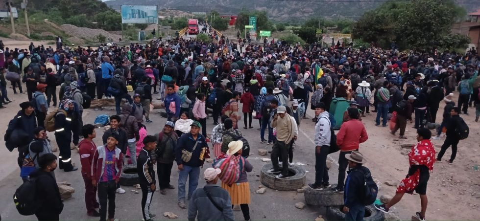 Del Castillo reporta normalidad en 8 departamentos a pesar de bloqueos "evistas" 