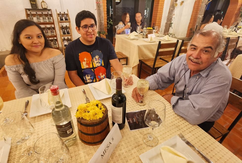 Romina Arandia, Rodrigo Baldiviezo y Líber Baldiviezo.