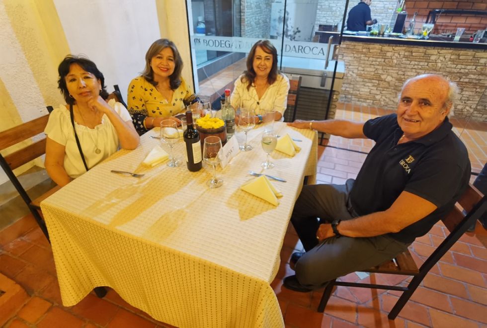 Mary Llanos, Teresa Maldonado, Maggie Aparicio De Daroca y Óscar Daroca.