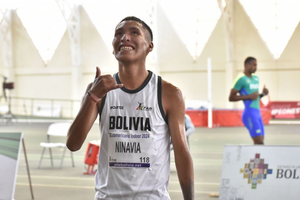 Ninavia y Parra son campeones  sudamericanos en 3.000 metros 