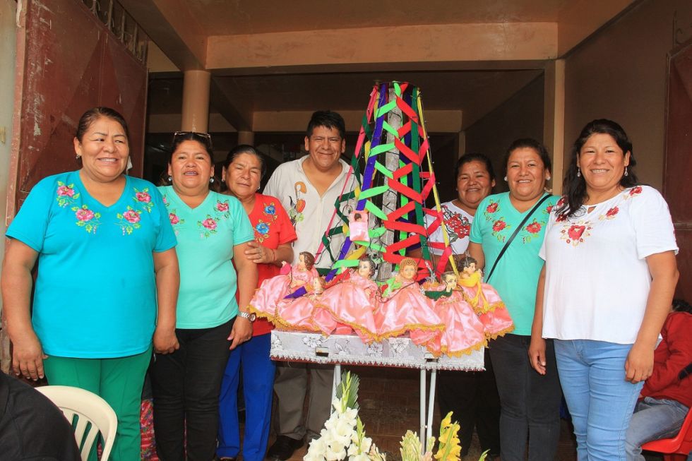(VIDEO) Familia Alfaro: 27 años de adoración al Niño Jesús