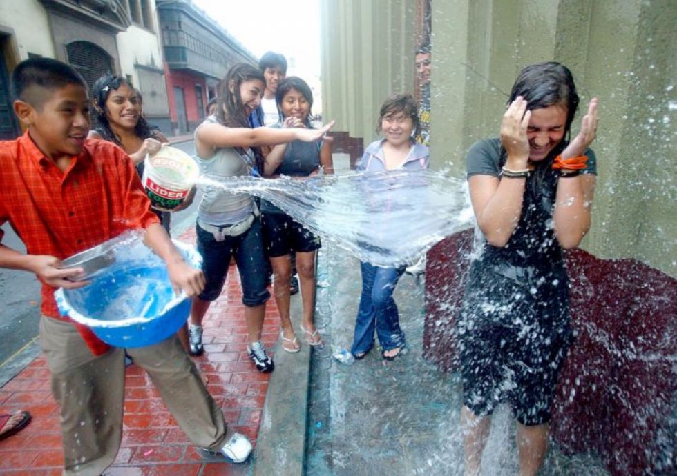 Prohíben el uso inapropiado del agua potable durante las fiestas del Carnaval