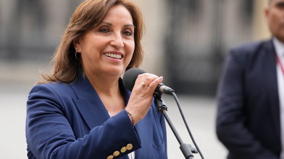 Boluarte pidió unidad tras encuesta adversa