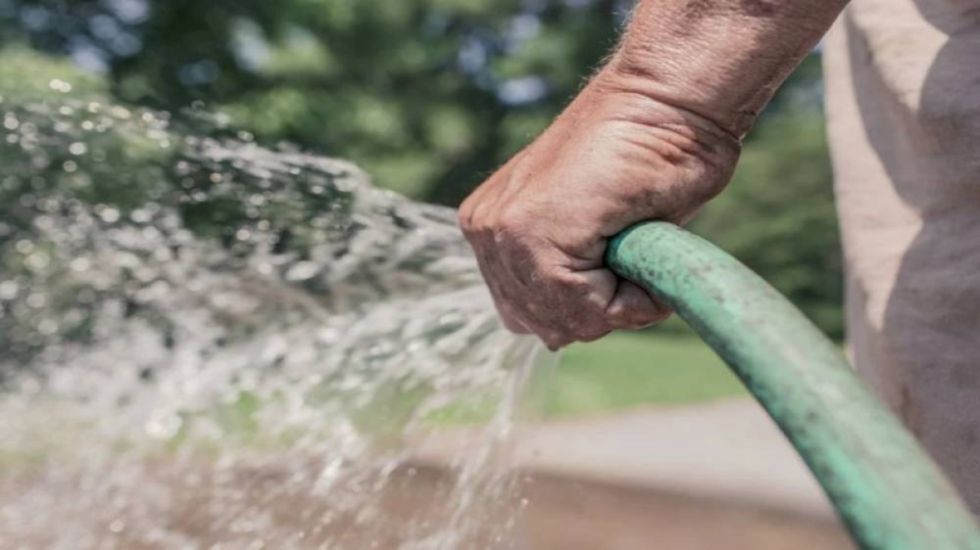 Por la ola de calor, aumenta el consumo de agua en Bermejo