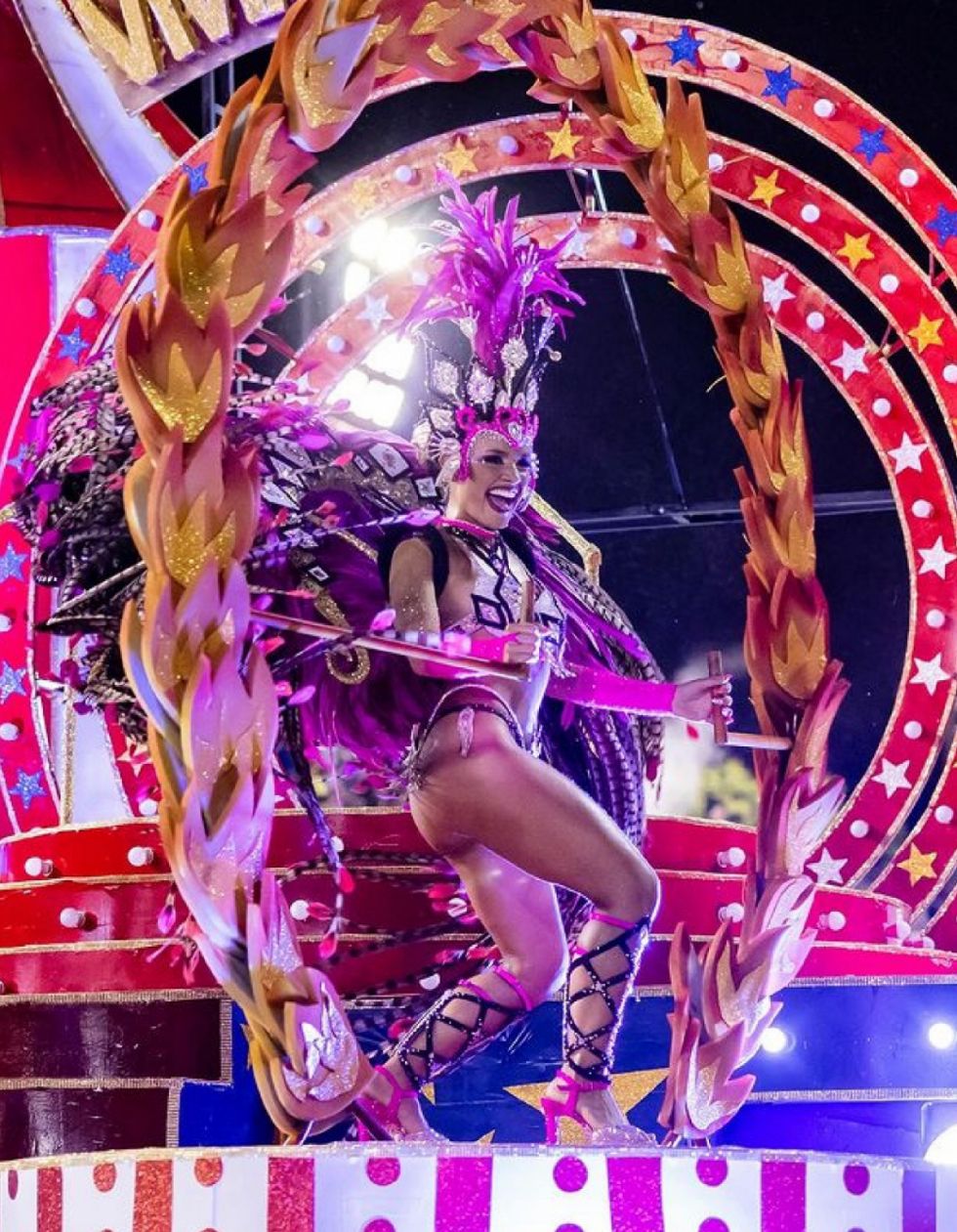 Vivi Acuña, reina del Club Universal. 