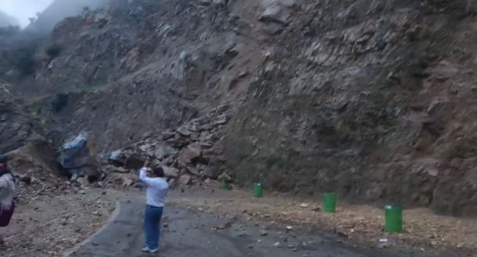 Derrumbe obstaculiza el paso hacia el Chaco en la Variante