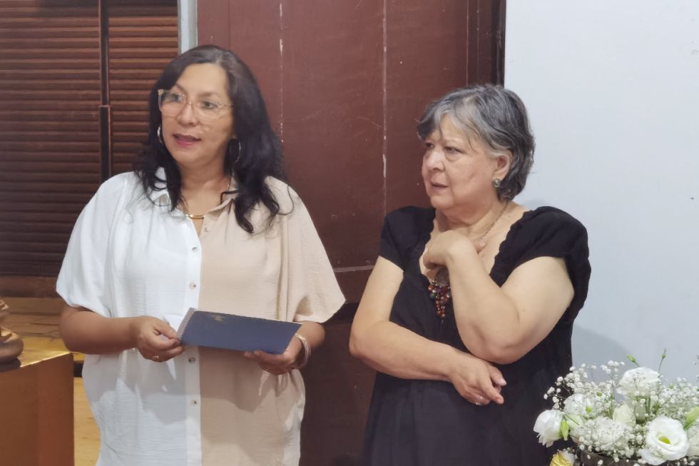 Karina Olarte presentó la nueva exposición de Minina. 