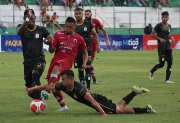 Real Santa Cruz saca tres puntos de la “Caldera del Diablo” 