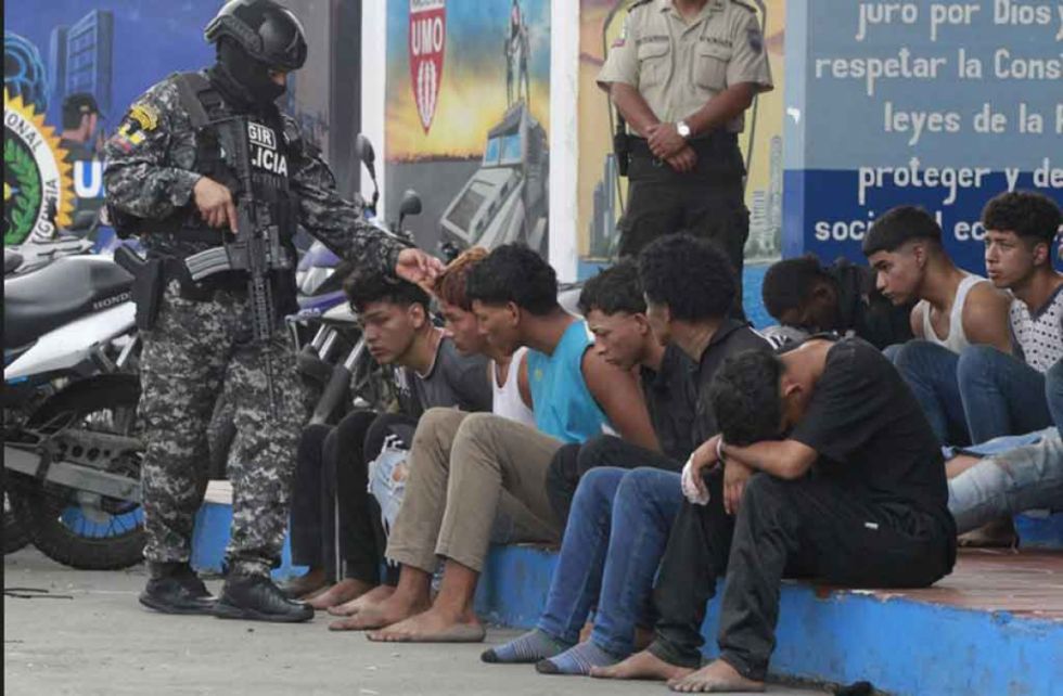 Conflicto deja más de 10 mil detenidos en Ecuador