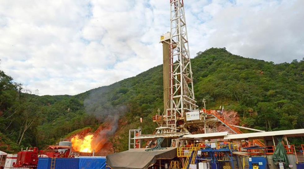 Bloquean el acceso al campo petrolero Margarita por falta de empleo