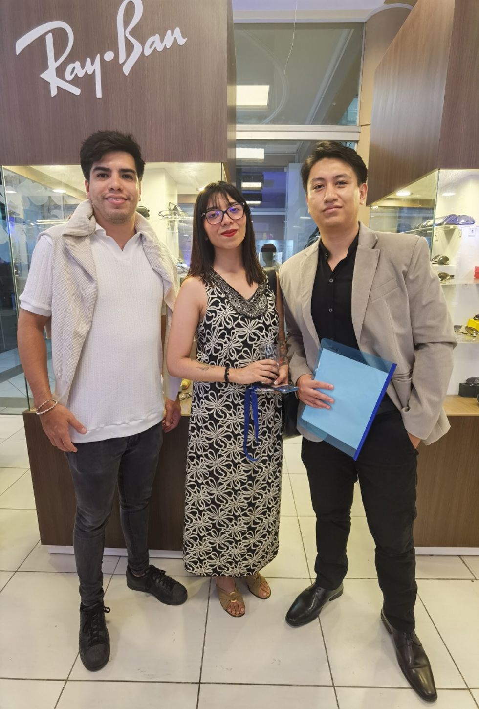 Erick Peñaloza, Andrea Rivera y Kevin Araoz.