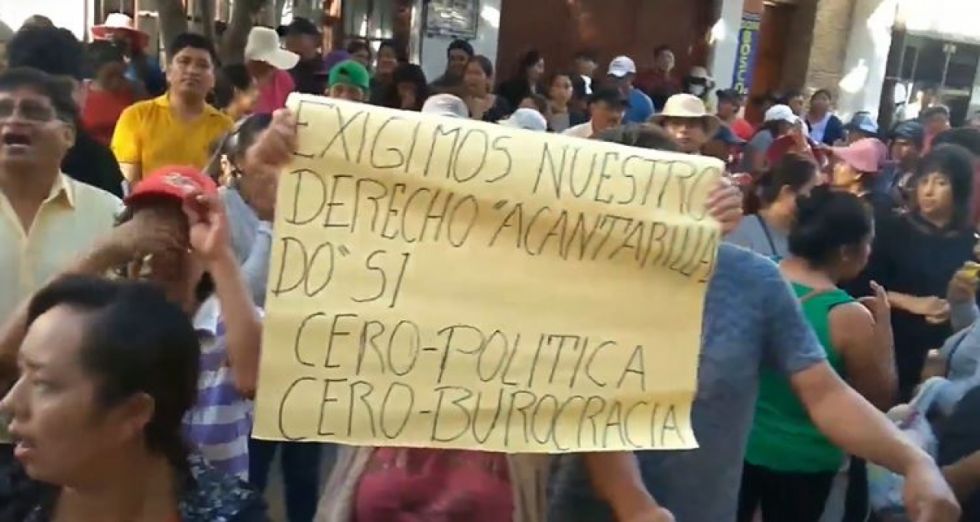 Vecinos del Distrito 13 de Tarija exigen proyectos de alcantarillado a COSAALT