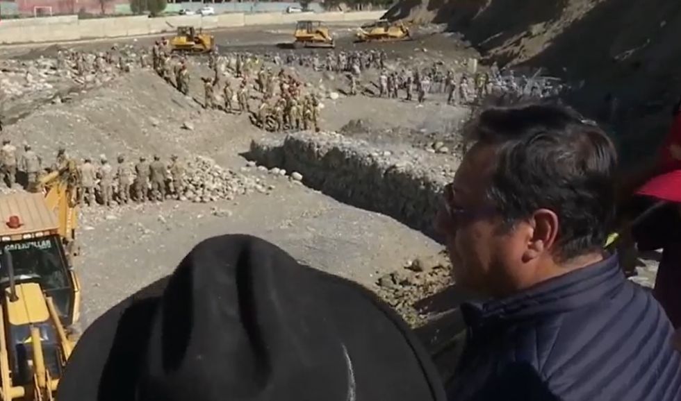 Arce busca financiamiento para reconstruir viviendas