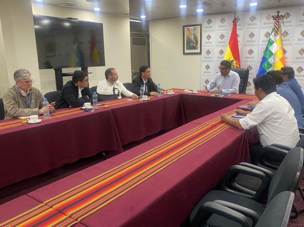 Baja producción de soya causa desabastecimiento a los avícolas