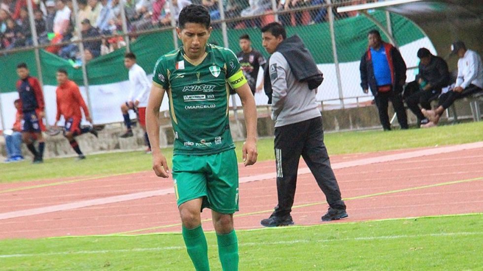 Un equipo de Simón Bolívar asegura a “Zurdo” Valencia