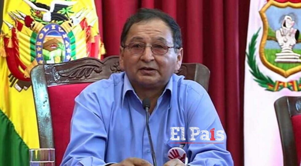 Destituyen a Lino Condori del Consulado Argentino