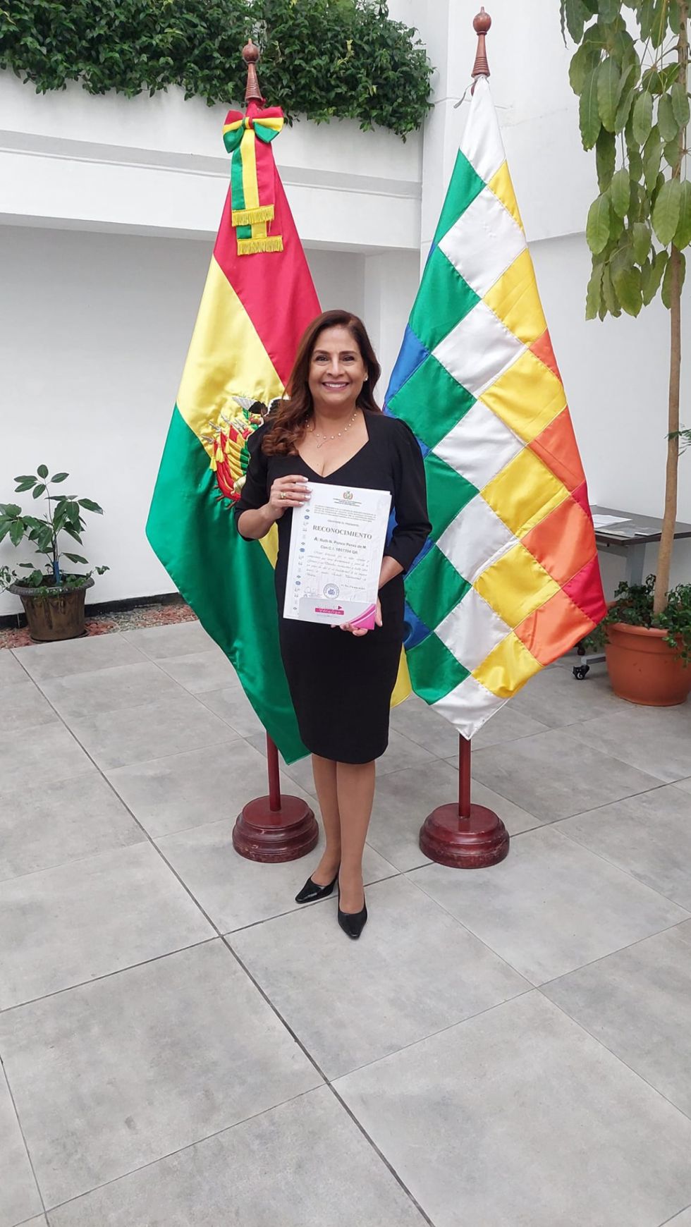 Primera Dama de Tarija, Ruth Ponce, es reconocida por su labor social